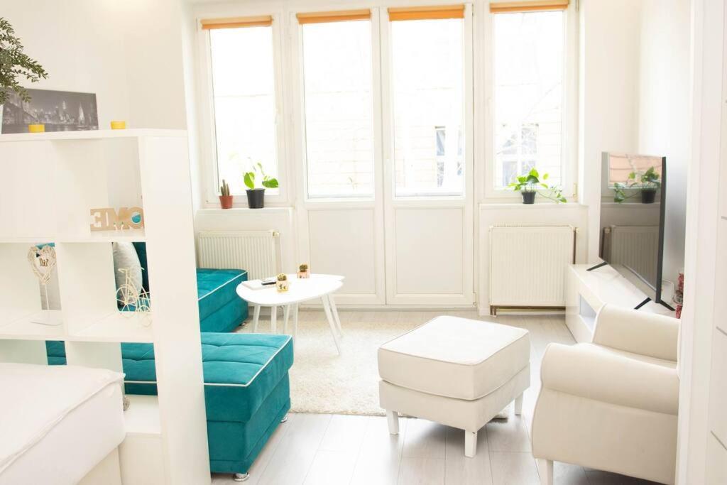 Cute And Sunny Studio - Central Location ซาราเยโว ภายนอก รูปภาพ